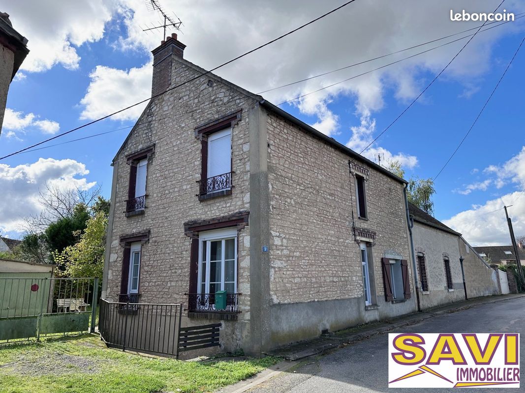 Casa T3 em Nargis, France N.º 216806