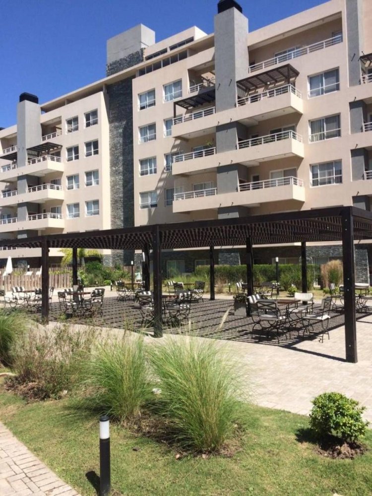 Apartamento de 2 dormitorios en Tigre, Argentina No. 62185