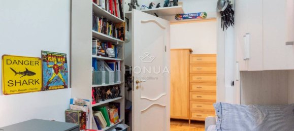 2 bedrooms Apartment in Naples, Italy No. 375401 15