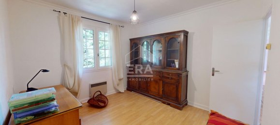 5 bedrooms House in Bourges, France No. 251602 19