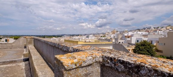 Edificio de 13 habitaciónes en Matino, Italy No. 232825 8