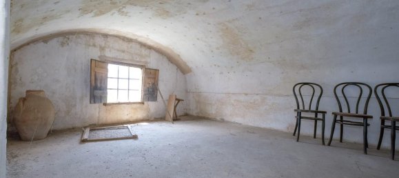 Edificio de 13 habitaciónes en Matino, Italy No. 232825 5