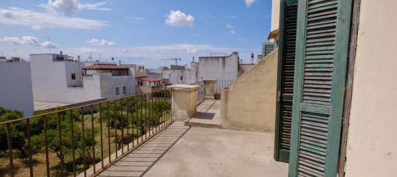 Edificio de 13 habitaciónes en Matino, Italy No. 232825 14