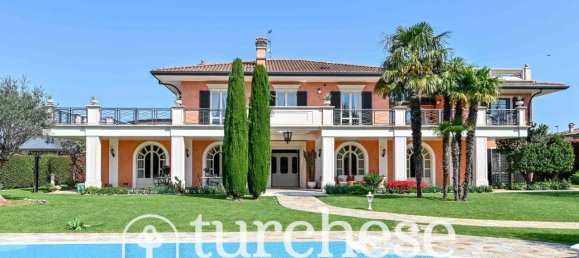 5 غرف نوم فيلا في Bergamo, Italy رقم 144361 86