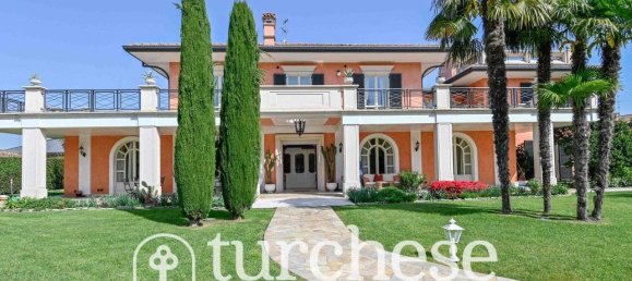 5 غرف نوم فيلا في Bergamo, Italy رقم 144361 90