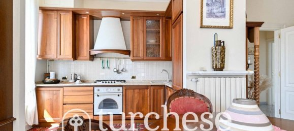 5 غرف نوم فيلا في Bergamo, Italy رقم 144361 58