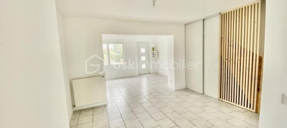 3 chambres Maison de ville à Hinges, France No. 261308 2