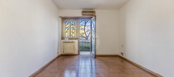 Квартира с 4 комнатами в Помеция, Италия № 130875 10