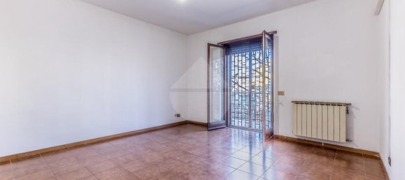 Квартира с 4 комнатами в Помеция, Италия № 130875 13