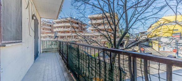 Квартира с 4 комнатами в Помеция, Италия № 130875 11