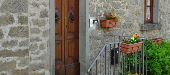 2 bedrooms Apartment in Montemignaio, Italy No. 108858 2