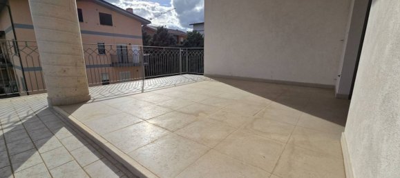 4-Zimmer Wohnung in L'Aquila, Italy, Nr. 63068 4