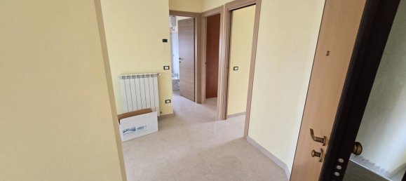 4-Zimmer Wohnung in L'Aquila, Italy, Nr. 63068 11