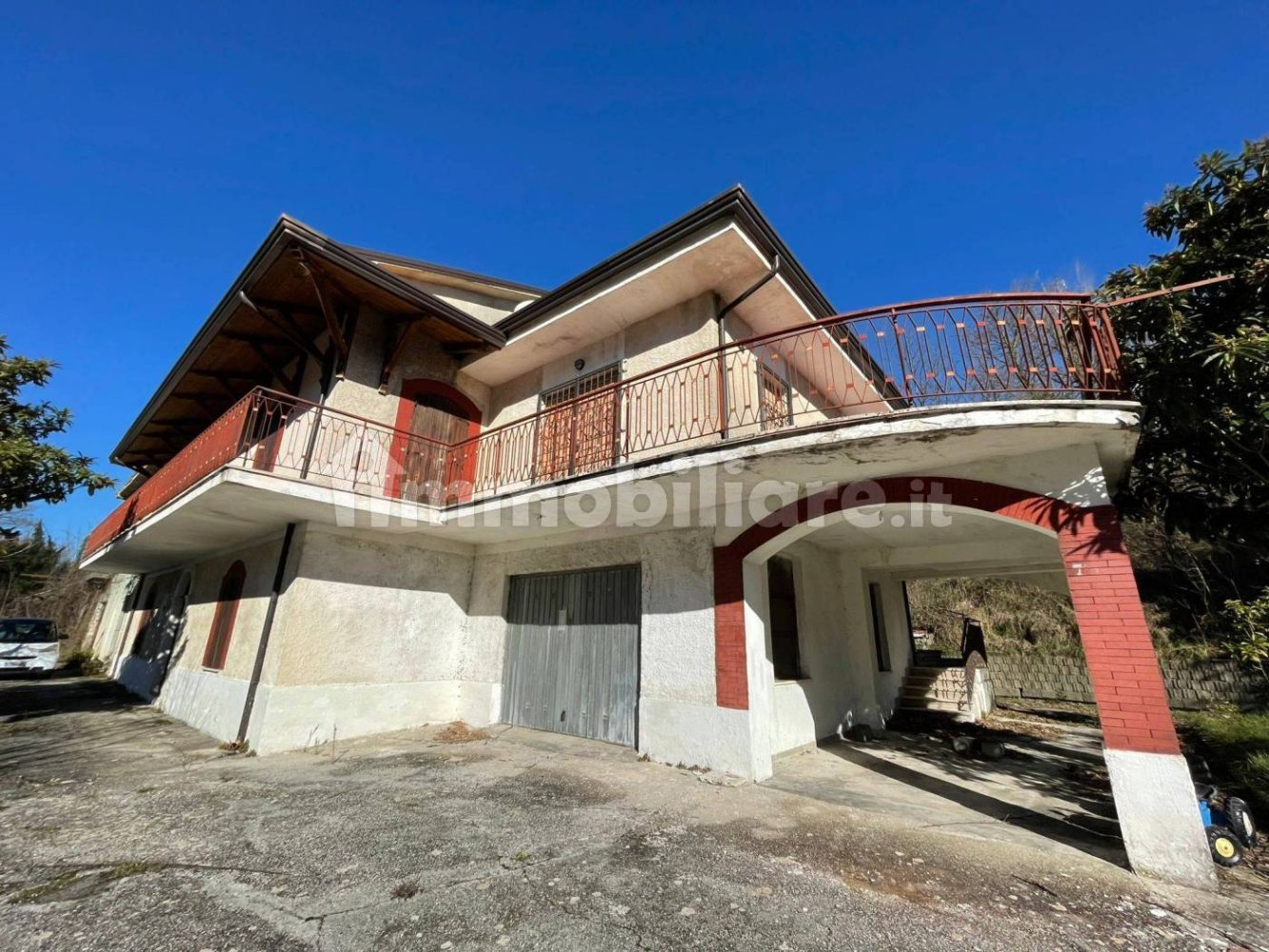 Casa de 3 dormitorios en Balsorano, Italy No. 55790