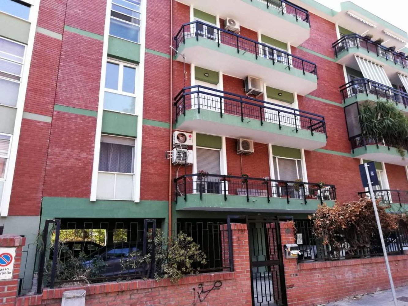 4 Schlafzimmer Wohnung in Cagliari, Italy, Nr. 384345