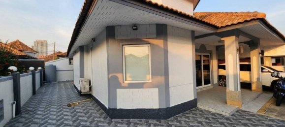 3 Schlafzimmer Haus in Pattaya, Thailand, Nr. 13000 5