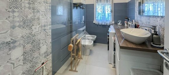 3 chambres Appartement à Carpi, Italy No. 257870 4