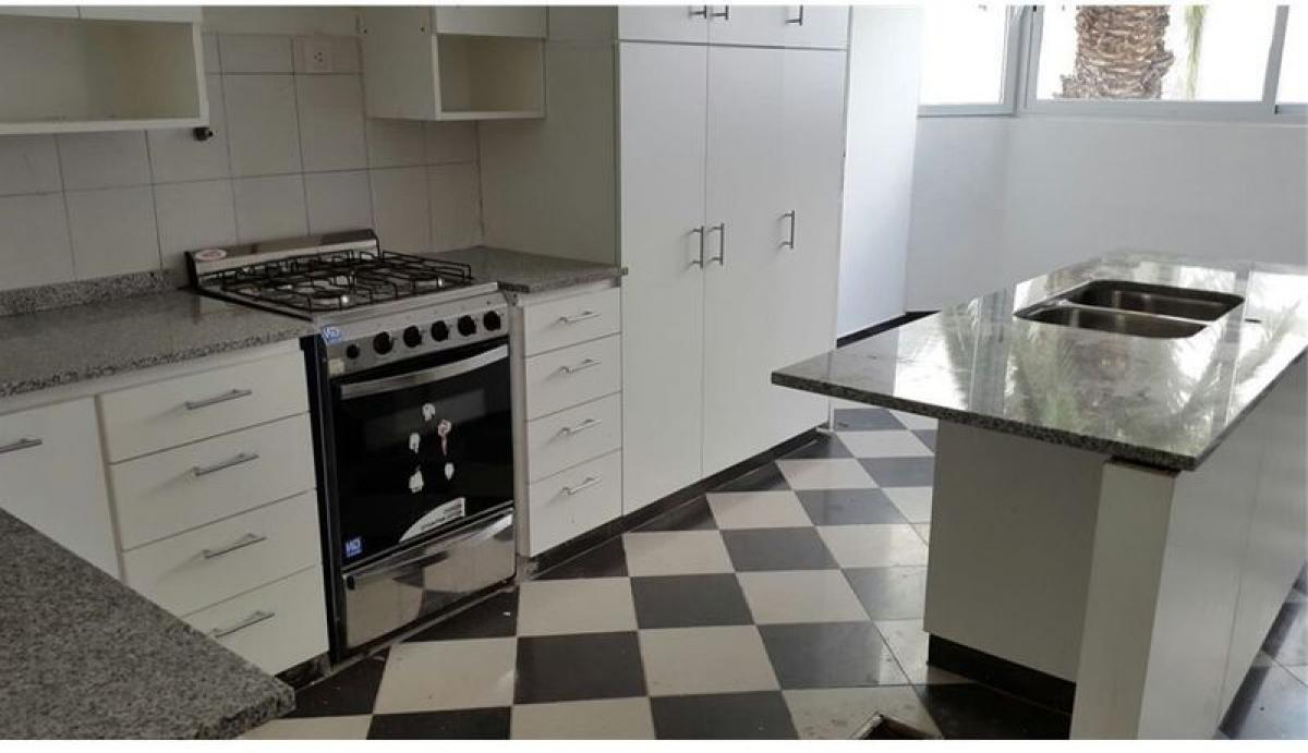 3 bedrooms House in Buenos Aires, Argentina No. 92248