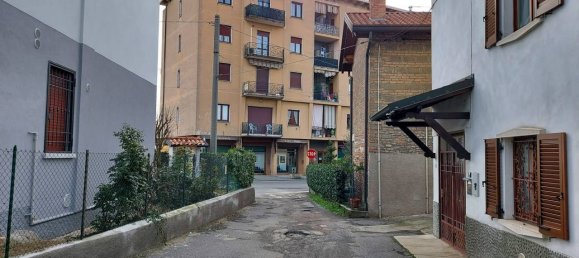 141m² Warehouse in Capriate San Gervasio, Italy No. 158874 2