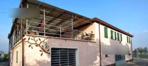 8 rooms House in Rimini, Italy No. 101662 3