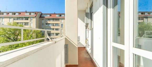 3 bedrooms Apartment in Milan, Italy No. 326193 12