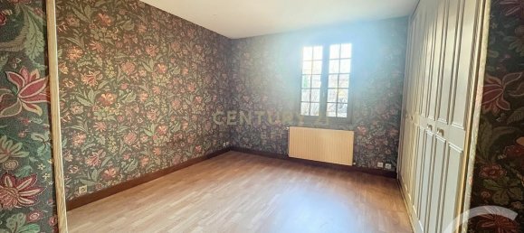 3 bedrooms House in Noisy-le-Grand, France No. 345853 5