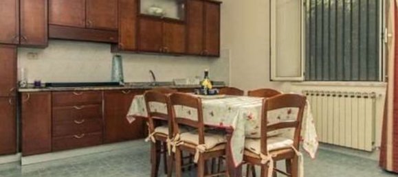 5 bedrooms Villa in Mignano Monte Lungo, Italy No. 325651 3