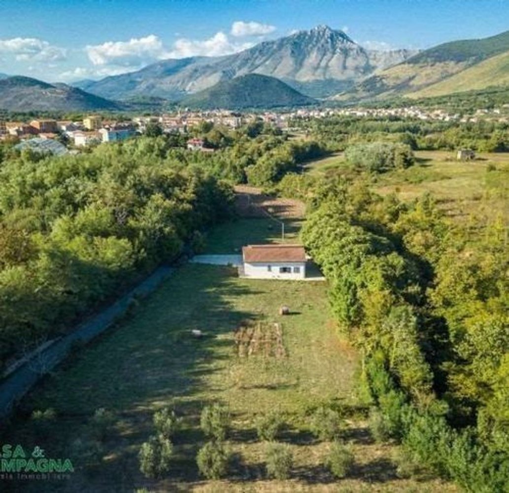 5 bedrooms Villa in Mignano Monte Lungo, Italy No. 325651