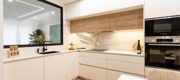 4 bedrooms Apartment in Madrid, Spain No. 126879 14