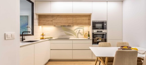 4 bedrooms Apartment in Madrid, Spain No. 126879 15