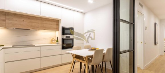 4 bedrooms Apartment in Madrid, Spain No. 126879 3