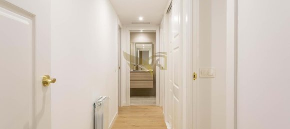 4 bedrooms Apartment in Madrid, Spain No. 126879 24