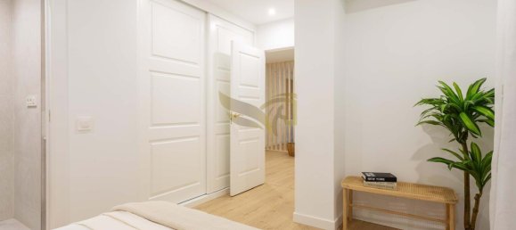 4 bedrooms Apartment in Madrid, Spain No. 126879 31