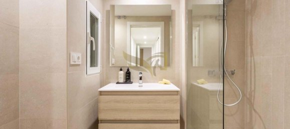 4 bedrooms Apartment in Madrid, Spain No. 126879 20