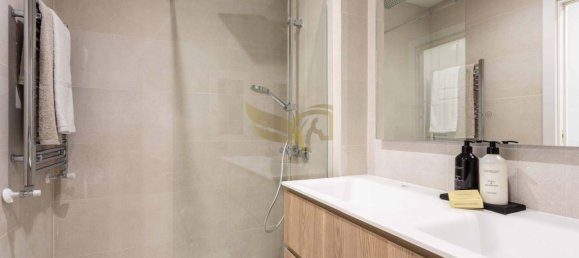 4 bedrooms Apartment in Madrid, Spain No. 126879 17