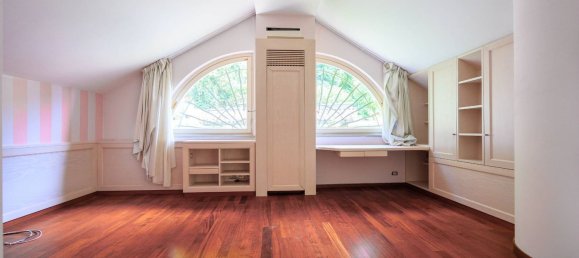 5 rooms Villa in Turin, Italy No. 298418 26