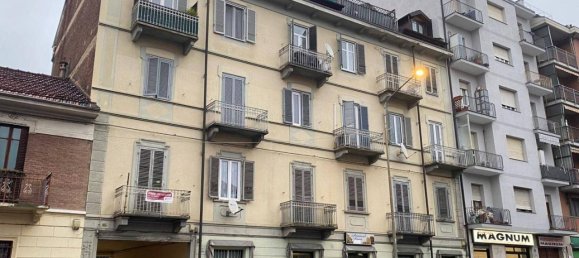 2 rooms Apartment in Moncalieri, Italy No. 151073 2