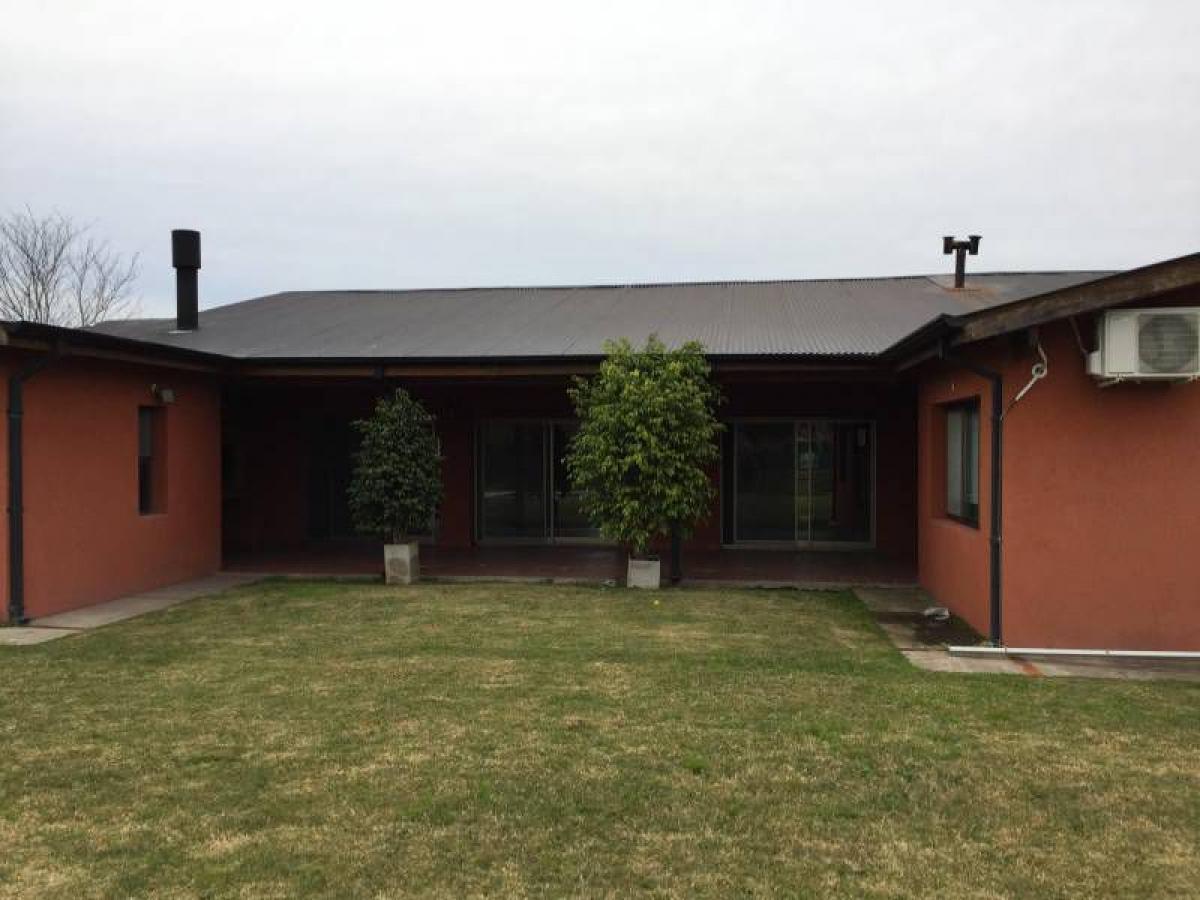 3 bedrooms House in Tigre, Argentina No. 96992