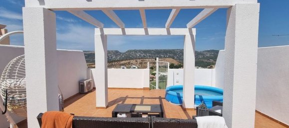 2 bedrooms Penthouse in Casares, Spain No. 189562 2