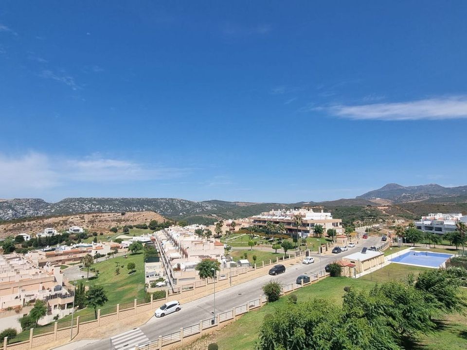 2 bedrooms Penthouse in Casares, Spain No. 189562