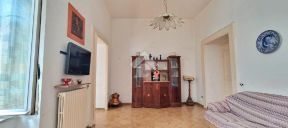 Apartamento de 3 dormitorios en Naples, Italy No. 31534 10