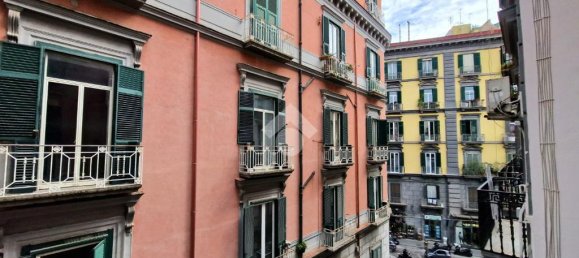 Apartamento de 3 dormitorios en Naples, Italy No. 31534 23