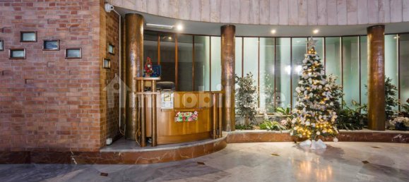 2-salle Bureau à Turin, Italy No. 379926 6