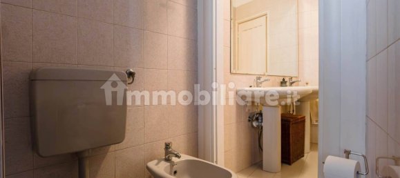 2-salle Bureau à Turin, Italy No. 379926 3