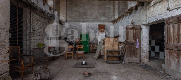 2-Zimmer Haus in Pordenone, Italy, Nr. 111996 22