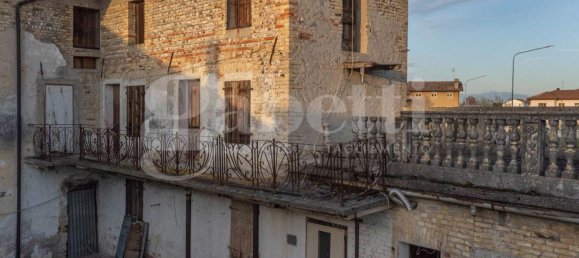 2-Zimmer Haus in Pordenone, Italy, Nr. 111996 3