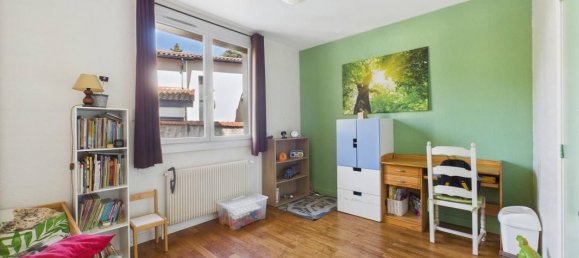 Квартира с 4 спальнями в Сен-Жени-Лаваль, Франция № 335235 7