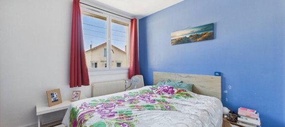 Квартира с 4 спальнями в Сен-Жени-Лаваль, Франция № 335235 13