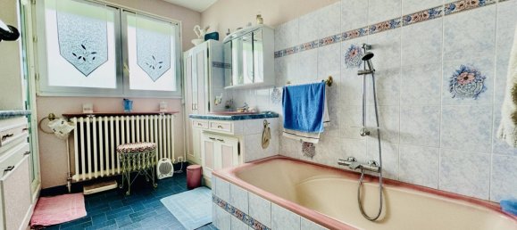 8 rooms House in Saint-Marceau, France No. 64499 8
