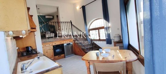 2 bedrooms Maisonette in Saint Julian's, Malta No. 10436 3